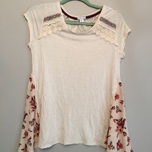 Xhilaration size medium top
